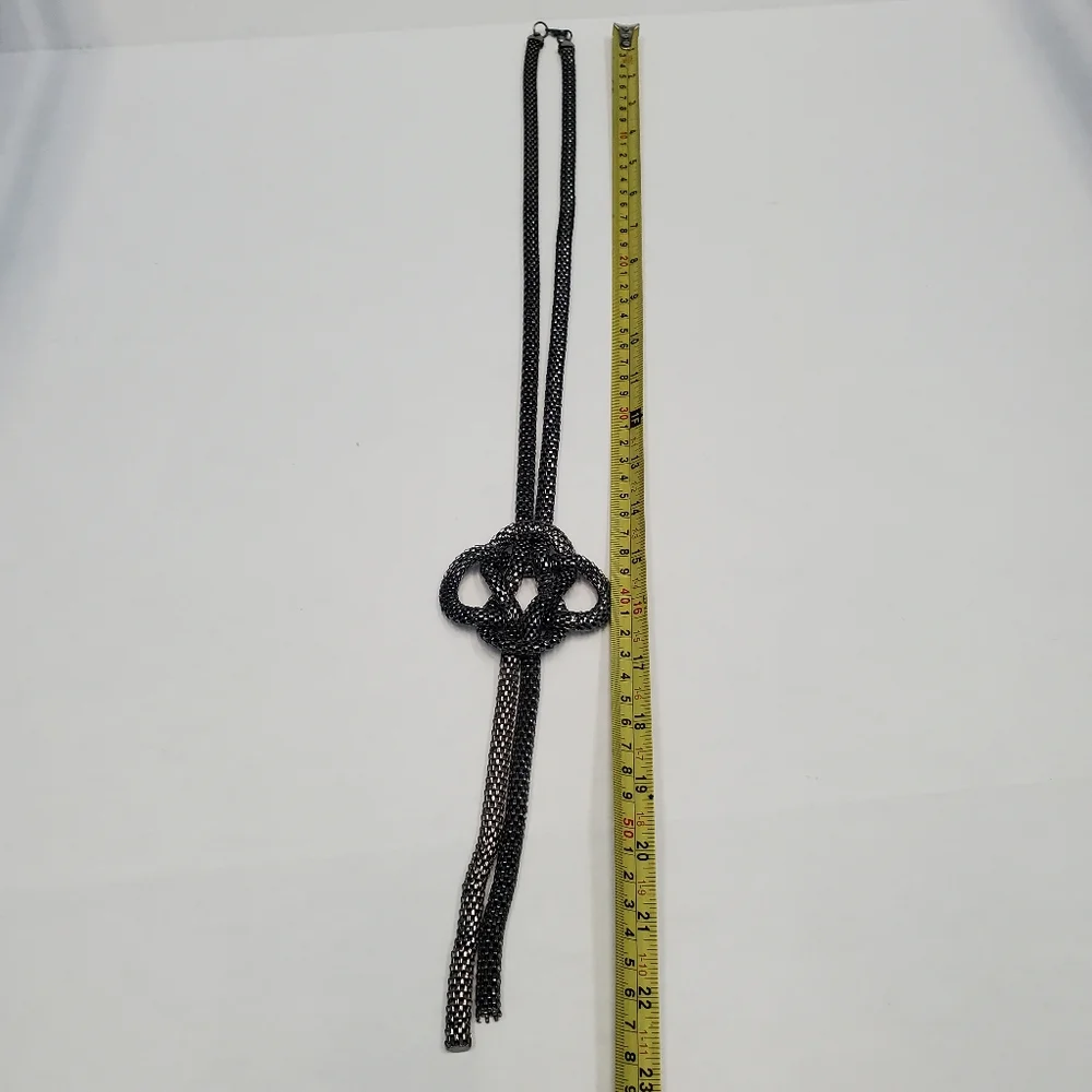 Vintage Mesh Metal Chain Mail Knot Necklace - Picture 4 of 6